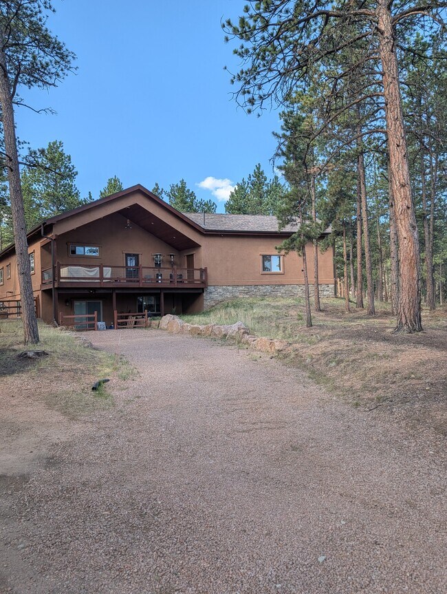 Building Photo - 1241 Woodland Valley Ranch Dr