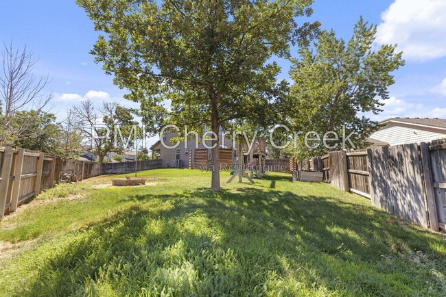 Building Photo - 2917 S Zeno Way
