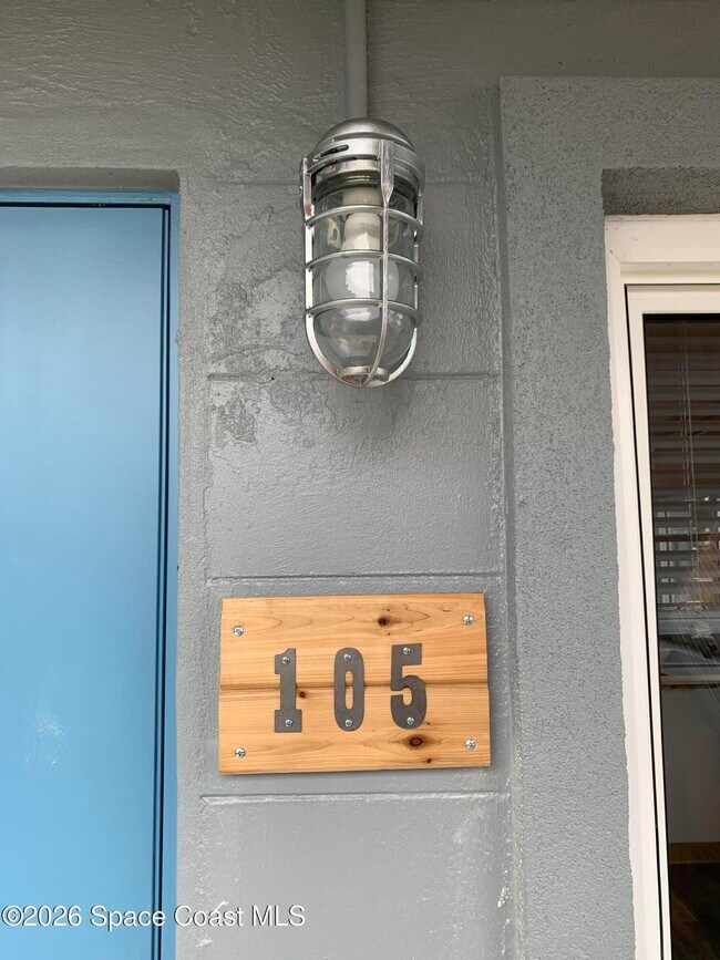 Building Photo - 2421 Stone St