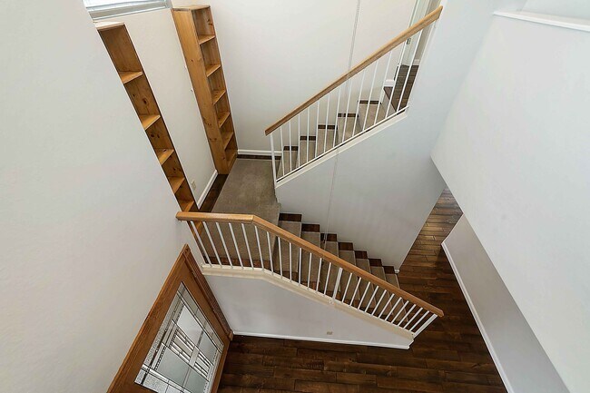 Building Photo - 1642 Caulsa Lane - Coming Soon - Available Mid May!!