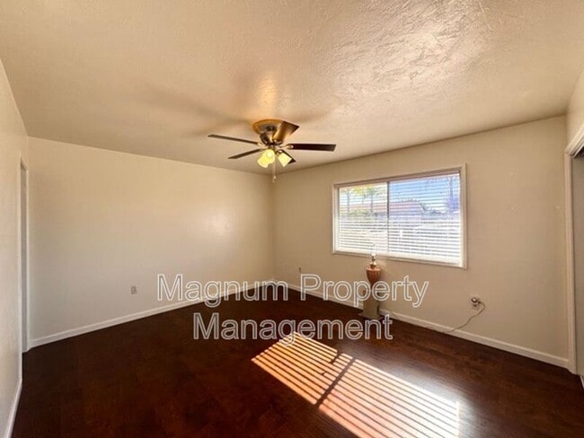 Building Photo - 29820 Thornhill Dr