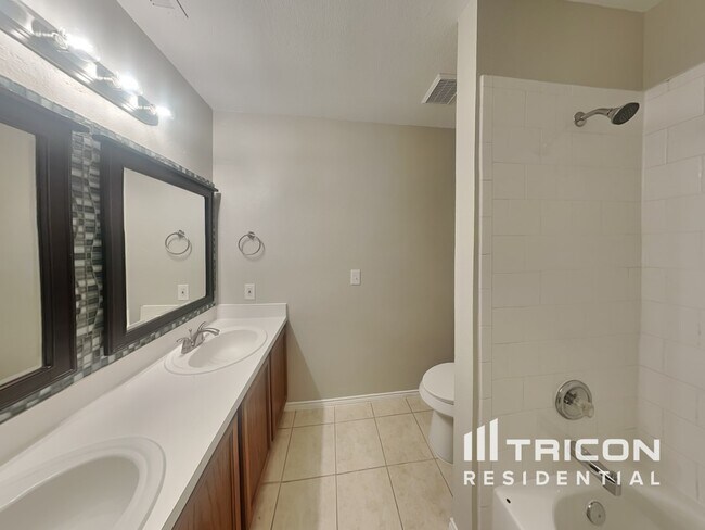 Building Photo - 1401 Horseshoe Bend Ct
