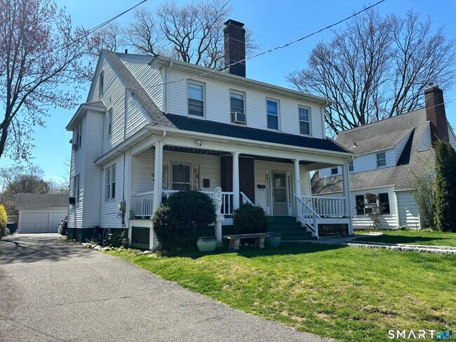 Building Photo - 10 Glendenning St