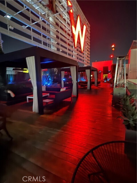 Building Photo - 6250 Hollywood Blvd