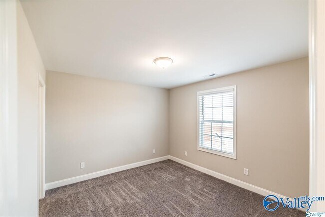 Building Photo - 108 Erskin Parcus Dr