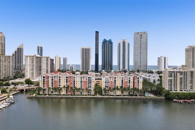 Building Photo - 17100 N Bay Rd