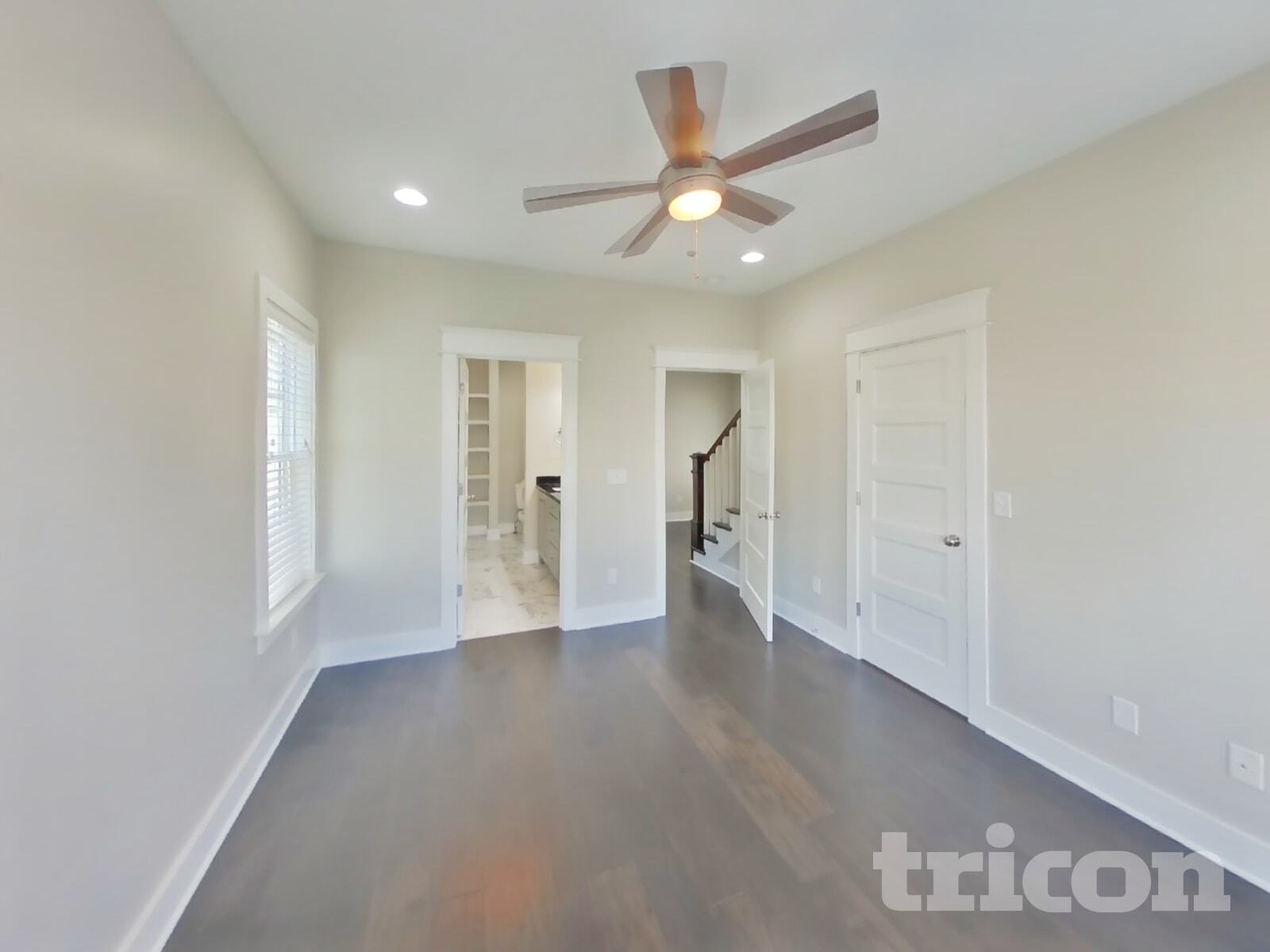 Building Photo - 1242 Hillwood Private Cove