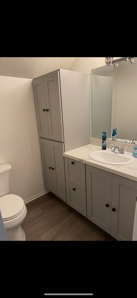 Building Photo - 4702 Madrid Way