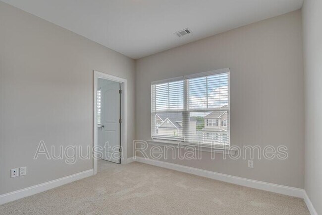 Building Photo - 1195 Fawn Forest Rd