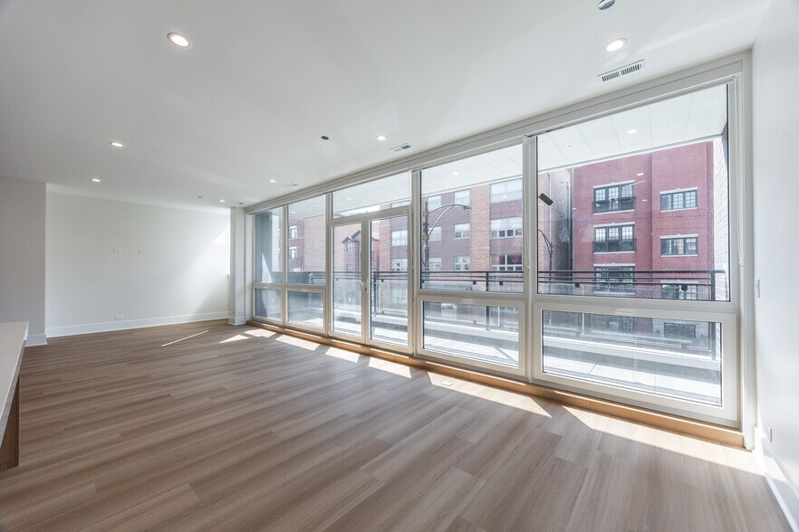 Building Photo - 1610 W Grand Ave