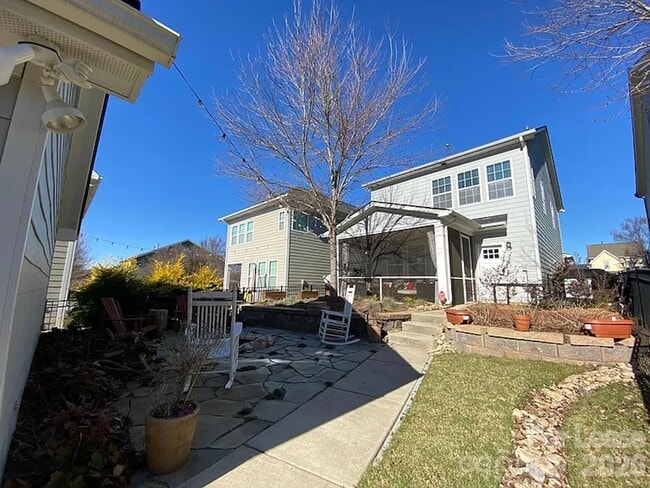 Building Photo - 2410 Woodward Ave