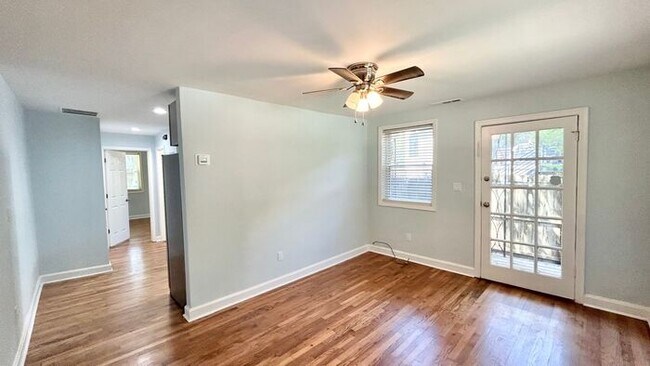 Building Photo - Cozy Remodeled Decatur 1 Bed-1 Bath DUPLEX...