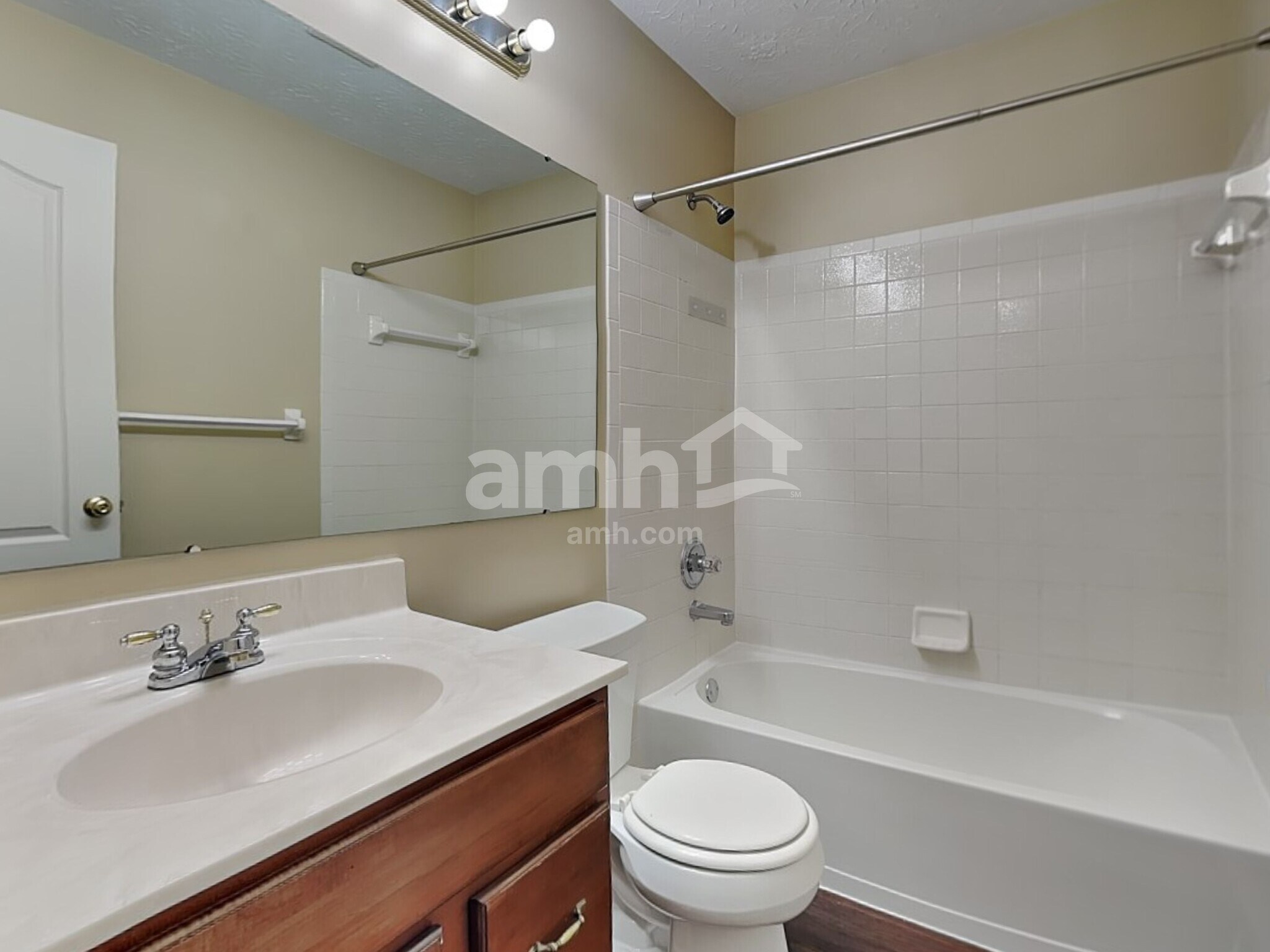 Building Photo - 9021 Crimson Oak Dr