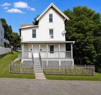 Building Photo - 54 Bronson St