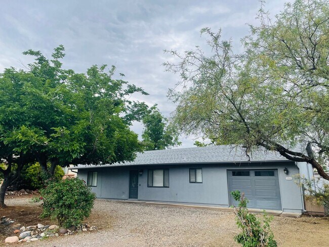 Building Photo - House in Verde Village Cottonwood