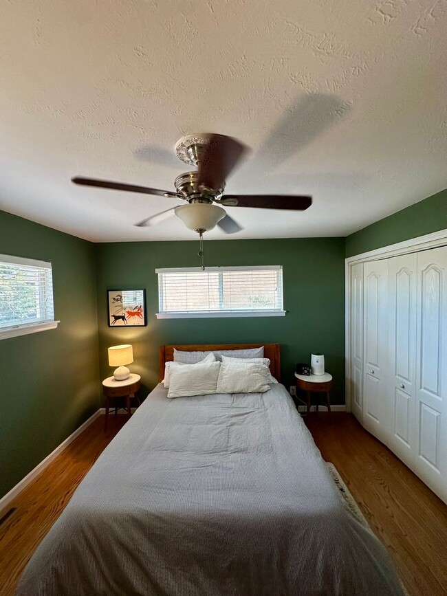 Building Photo - Charming Updated Ranch-Style Home