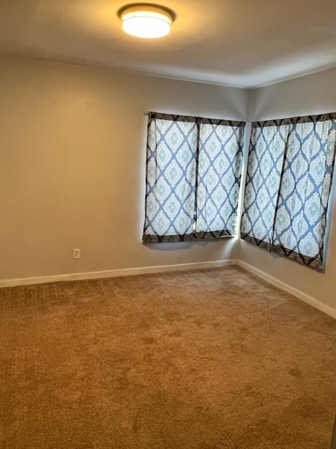 Building Photo - 742 Pony Farm Road