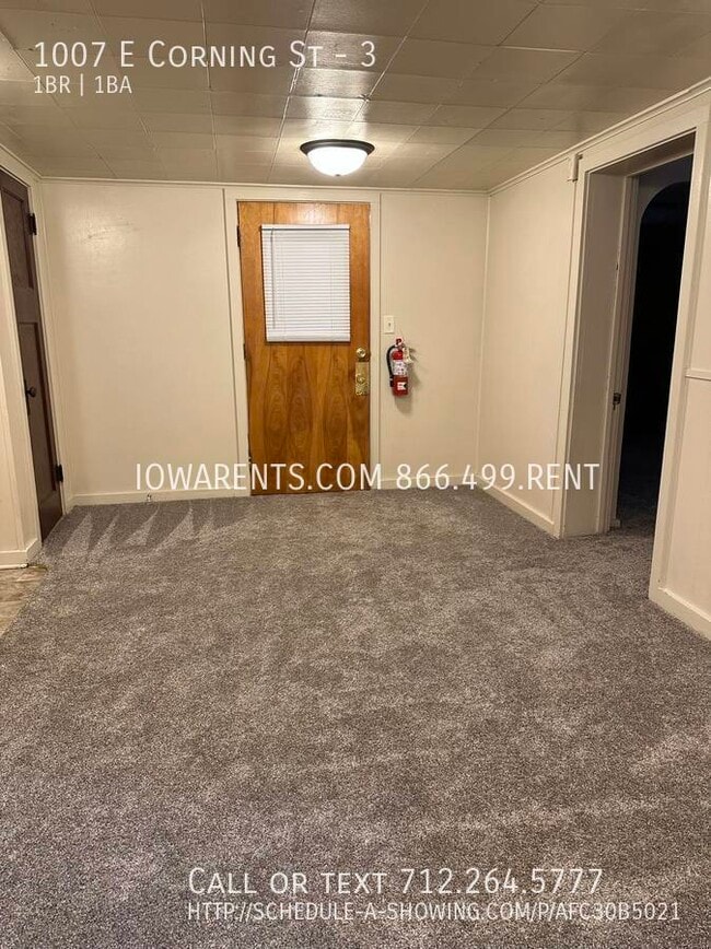 Building Photo - 1007 E Corning St