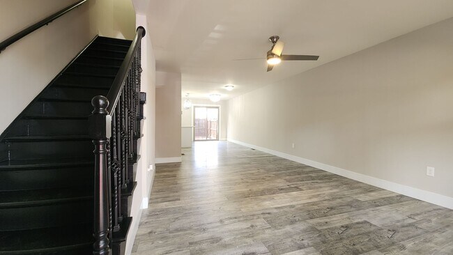Interior Photo - Courtyard Townhouse Apartments