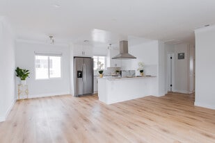 Building Photo - 1211 Detroit N St