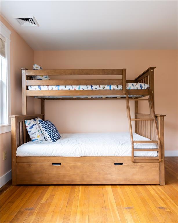 Building Photo - 304 Third Beach Rd