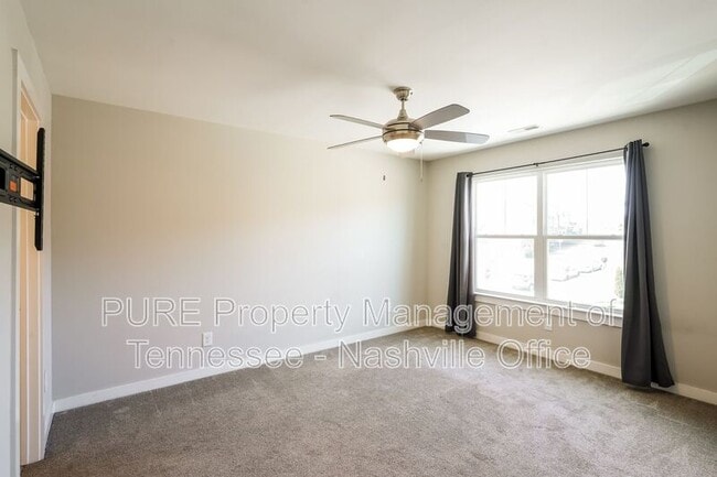 Building Photo - 2402 Danilynn Dr