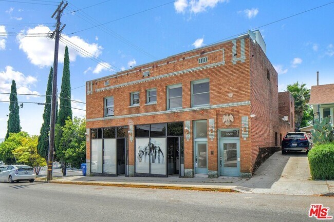 Building Photo - 5121 1/2 N Eagle Rock Blvd