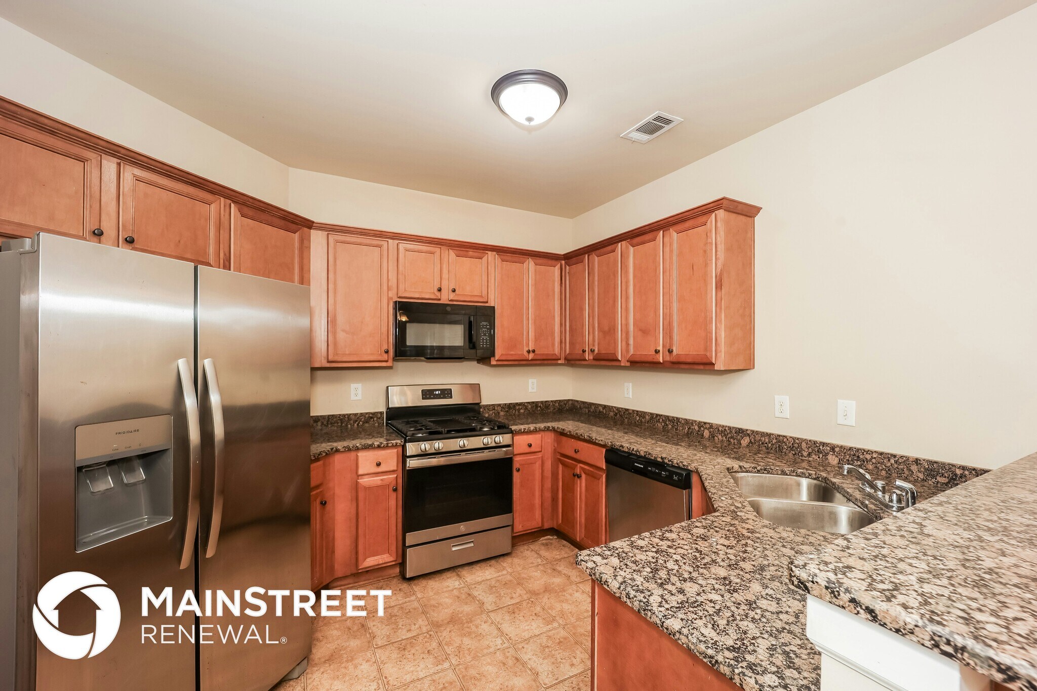 Building Photo - 106 Heritage Club Ln