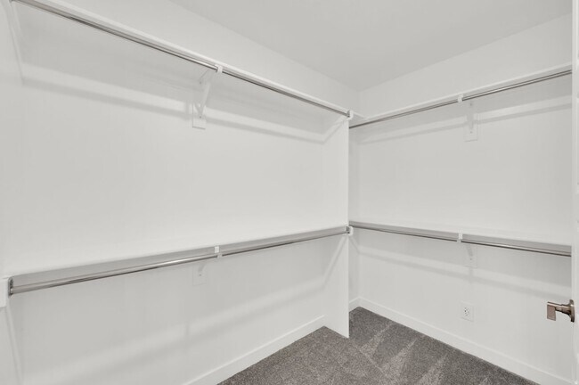 Building Photo - 128 E Geyser Ct