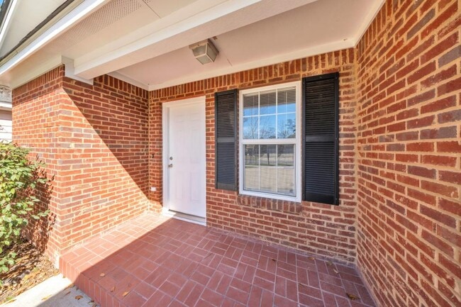 Building Photo - 5086 Greyfield Pl N