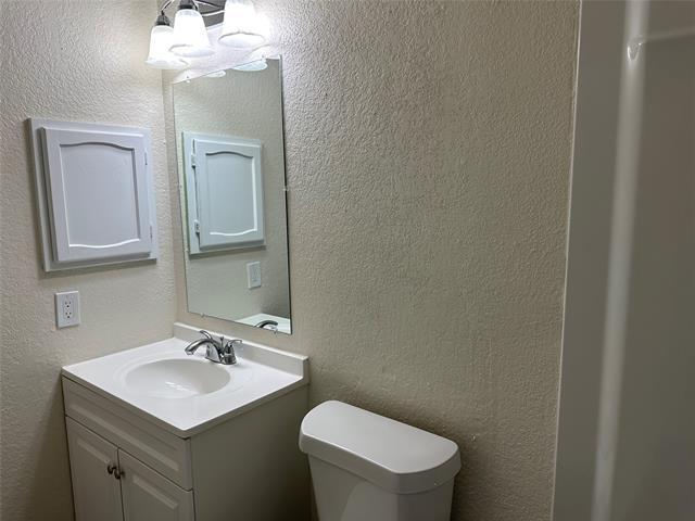 Building Photo - 2501 Highmont Dr