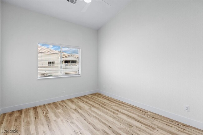 Building Photo - 3327 Erva St