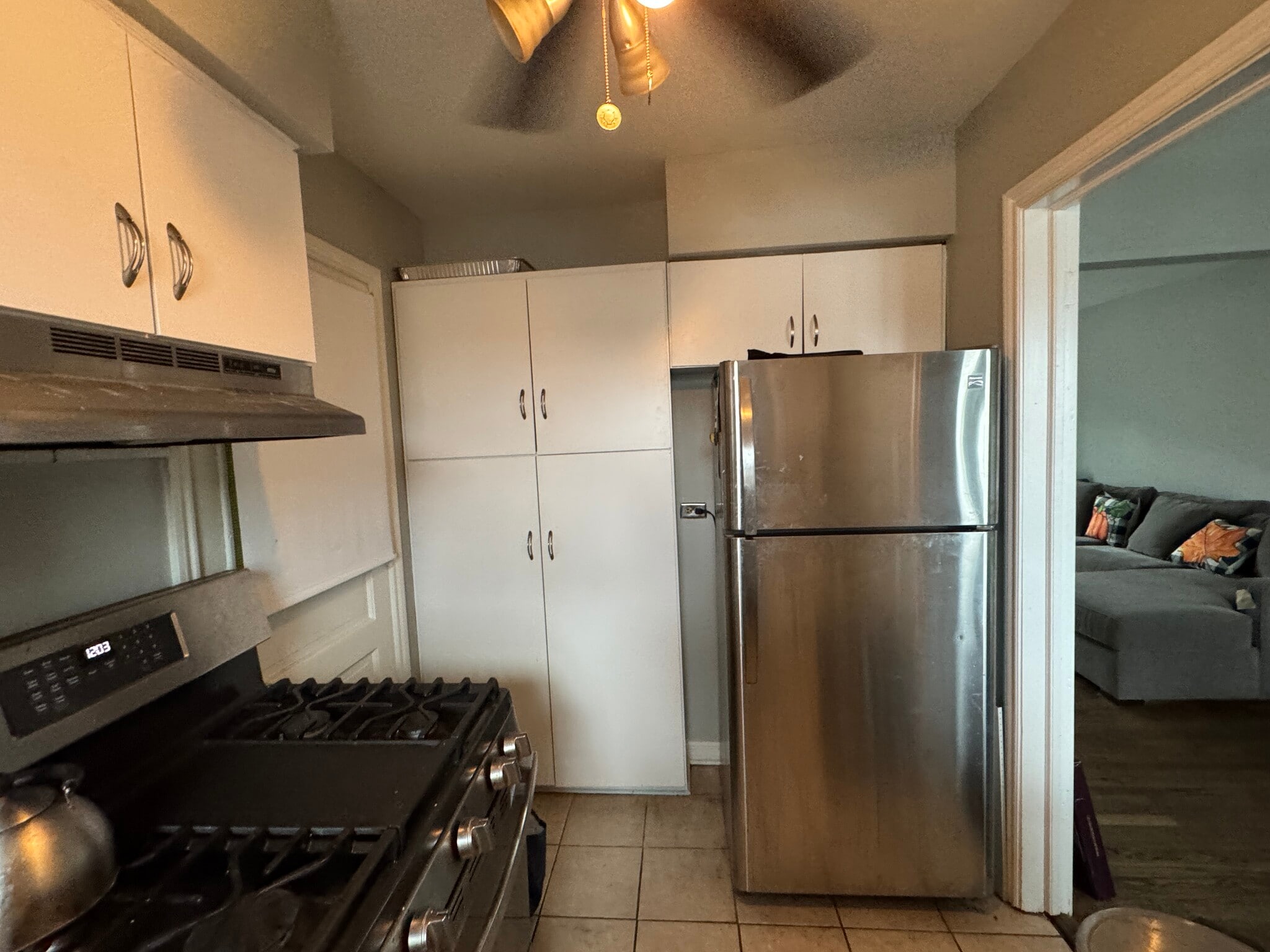 Building Photo - 1557 Monroe Ave