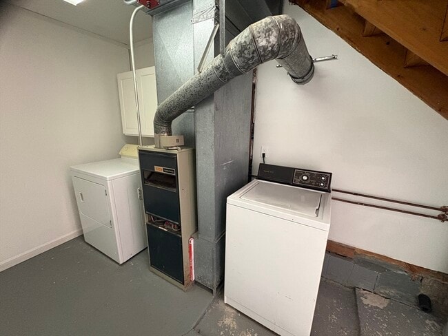 Building Photo - 5 Orchard Cir