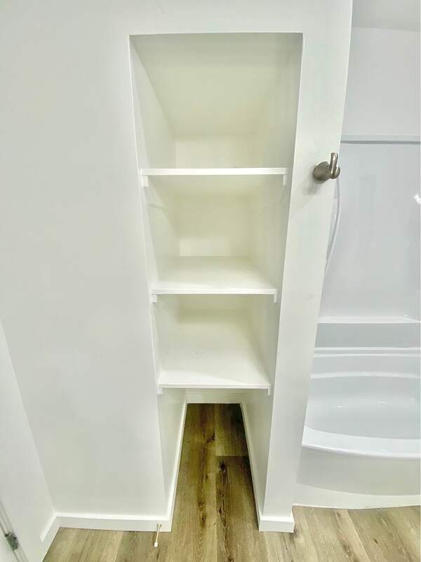 Building Photo - 295 E 800 S