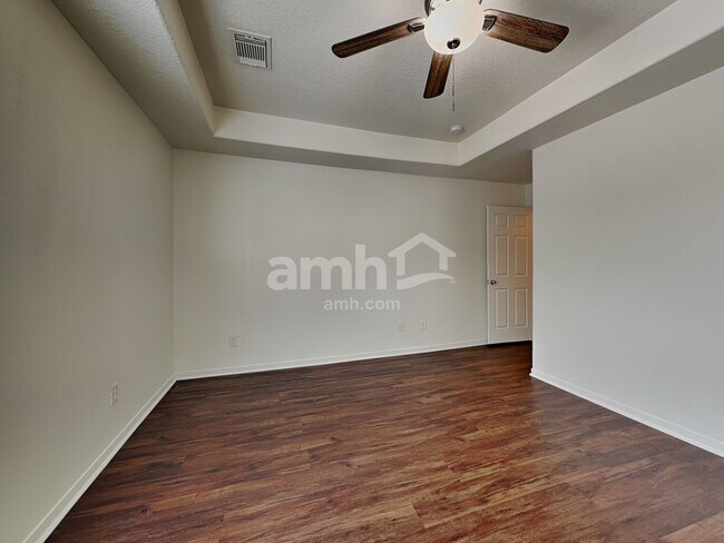 Building Photo - 18214 Alemarble Oak St