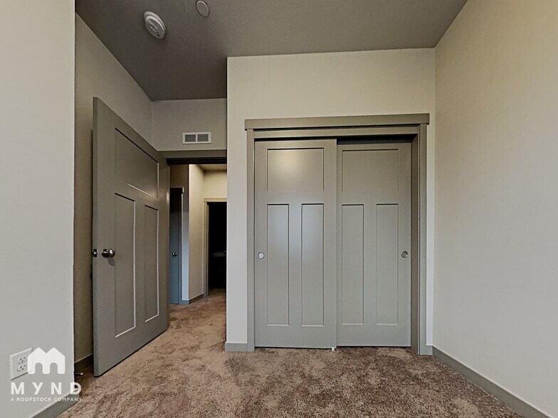 Building Photo - 1217 NW Benton St