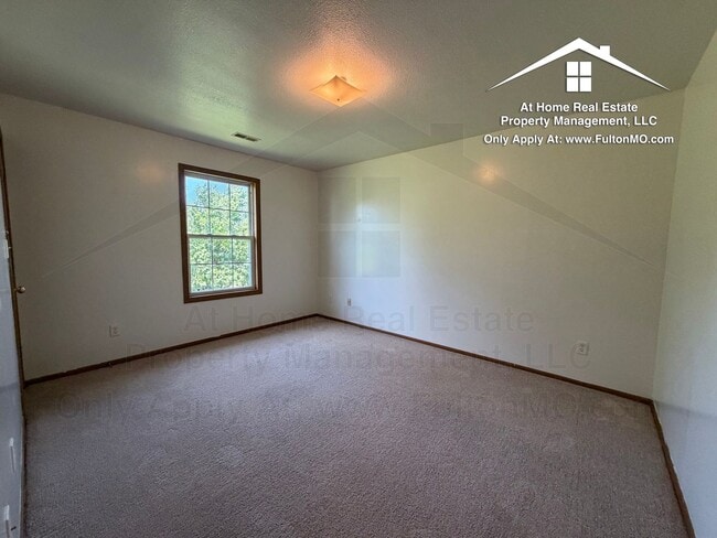 Building Photo - 2705–2707 Porter Place