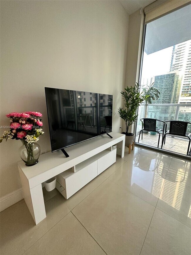 Building Photo - 1050 Brickell Ave