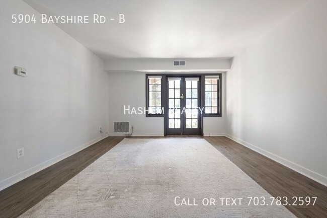 Building Photo - 5904 Bayshire Rd