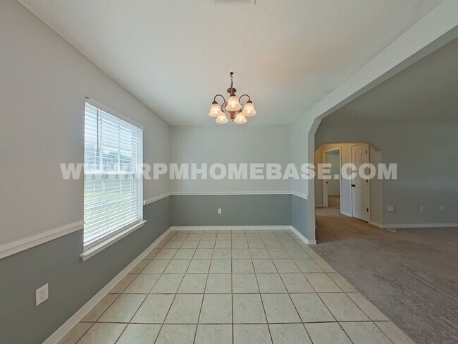Building Photo - 4 Bed Navarre Home on Half+ Acre, Fenced Yard & Detached Garage Near Hurlburt