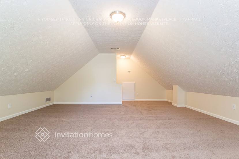 Building Photo - 855 Simon Ive Dr