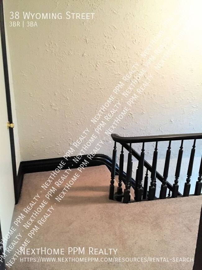 Building Photo - 38 Wyoming St