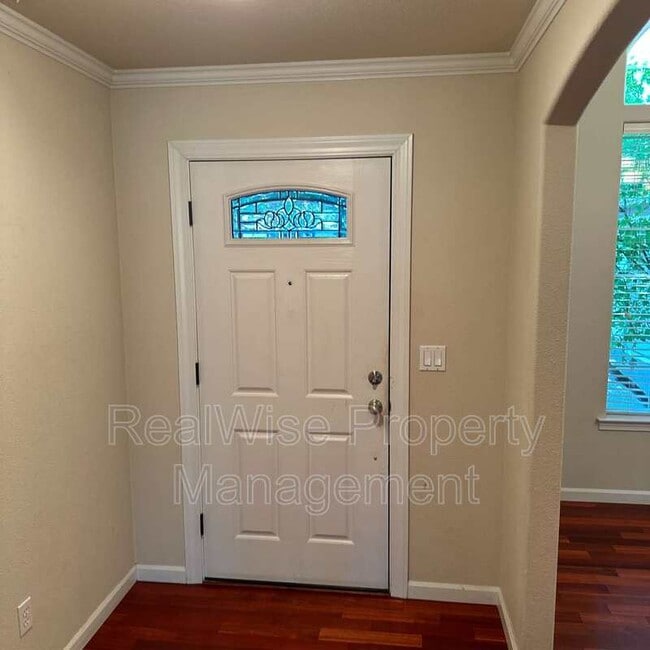 Building Photo - 115 Wagon Wheel Dr