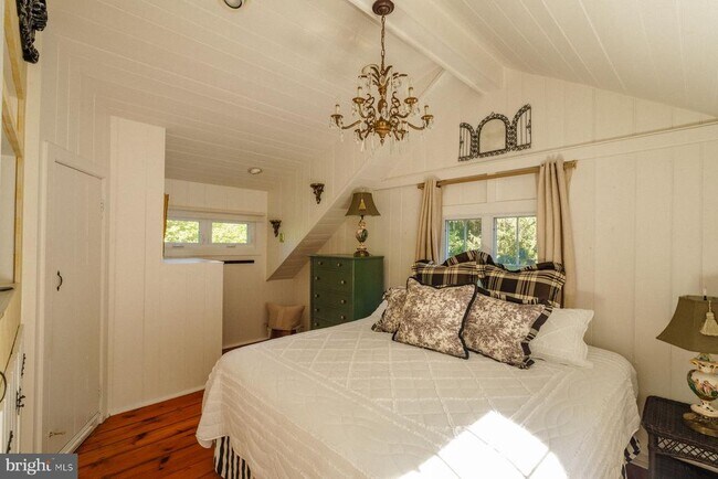 Building Photo - 2943 Windy Bush Rd