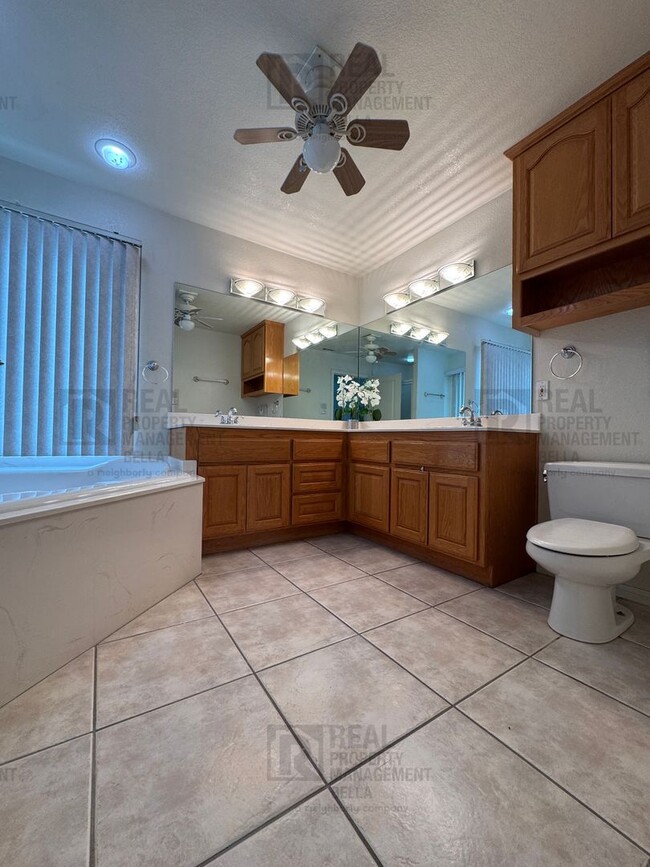 Building Photo - Luxury Living Awaits: Stunning 4-Bedroom Cul-de-Sac Retreat with Pool & Spa in Hemet!