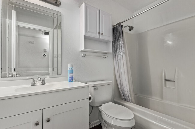 Building Photo - 4632 W Palo Verde Dr