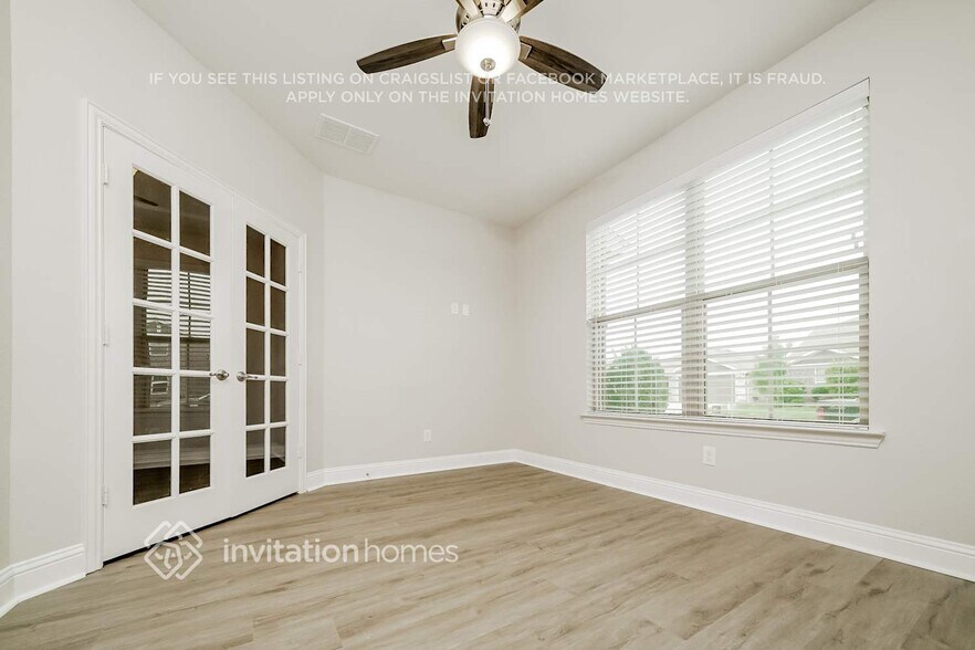 Building Photo - 1604 Ranch Trail Rd