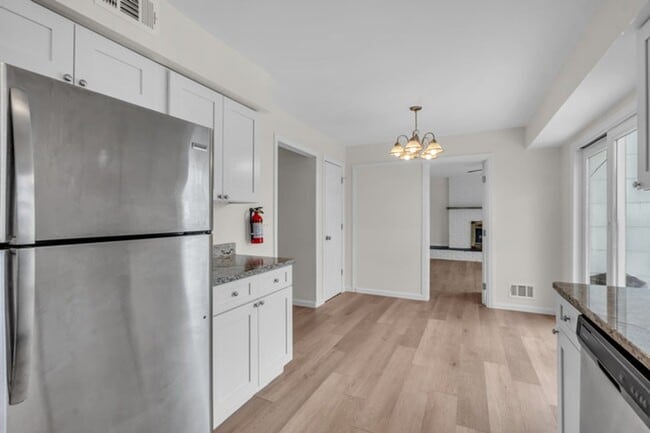 Building Photo - Newly Renovated 4-Bedroom Home with Pool i...