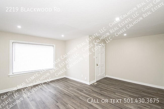 Building Photo - 2219 Blackwood Rd